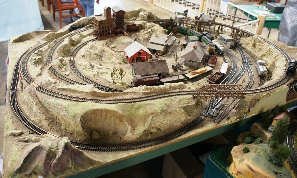 best small ho scale layouts